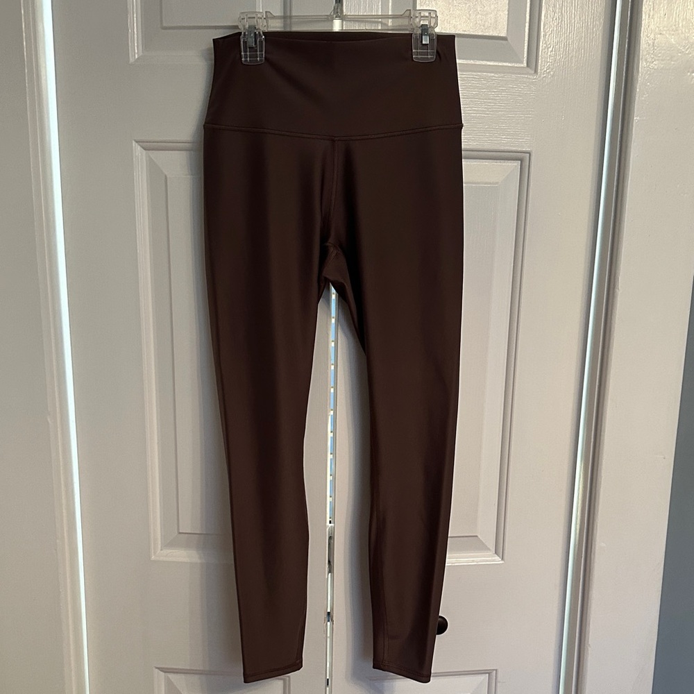 ALO Yoga Airlift Medium Brown Leggings & Sports Bra Set - Picture 4 of 9